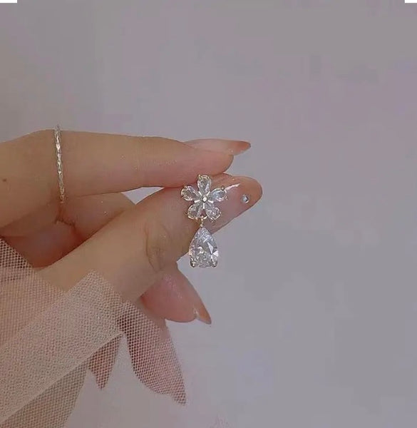 Maryam’s Essential Luxury Flower Water Drop Dangle Stud Earrings