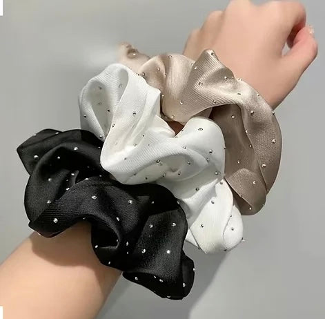 Maryam’s Essential 3pcs Hair Scrunchies With Rhinestone