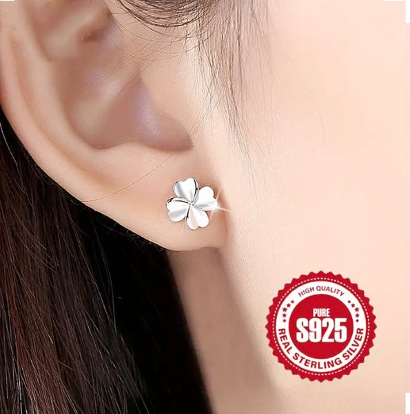 Maryam’s Essential Exquisite 925 Sterling Silver Clover Stud Earrings