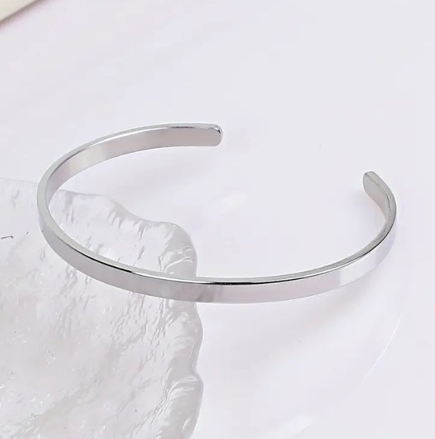 Maryam’s Essential Luxury Titanium Bracelet