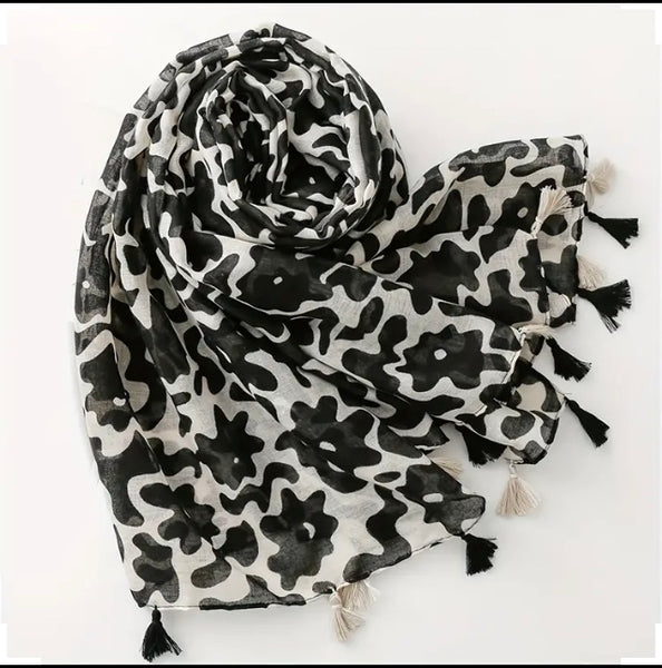Maryam's Essential Wavy Printed Cotton Viscose Tassels Hijab