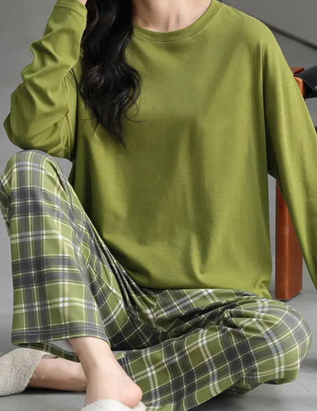 Maryam’s Essential Plaid Print Crew Neck Long Sleeve Sleepwear Set