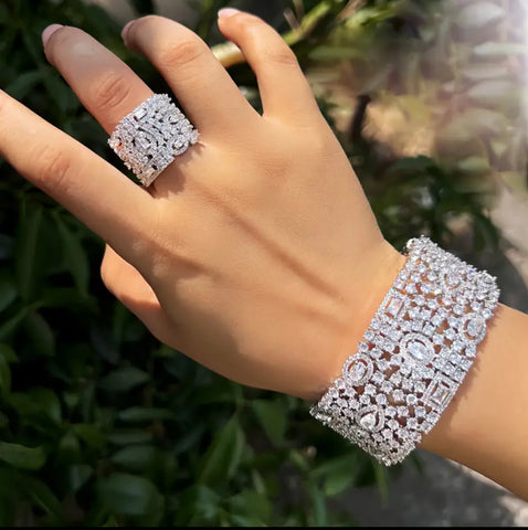 Maryam’s Essential Luxurious Diamanté Shiny Cuff Bangle & Ring Set