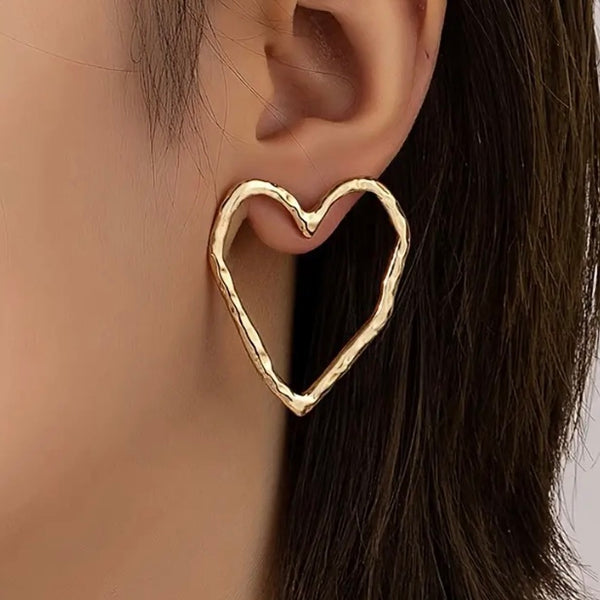 Maryam’s Essential Vintage Large Hollow Heart Stud Earrings