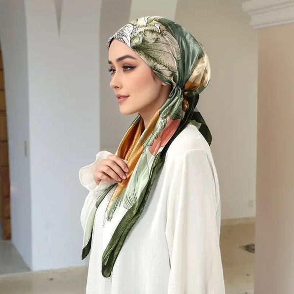 Maryam’s Essential Mature Elegant Vintage Print Pre-Tied Elastic Band Hijab