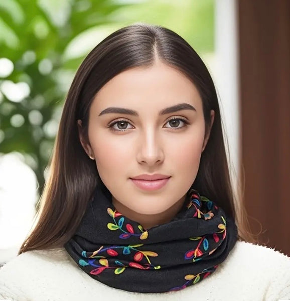 Maryam’s Essential Vintage Floral Knit Head and Neck Multifunction Gaiter Scarf