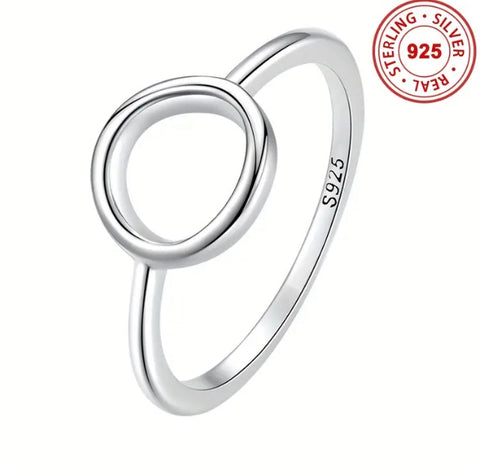 Maryam’s Essential 925 Sterling Silver Hypoallergenic Unisex Circle Ring