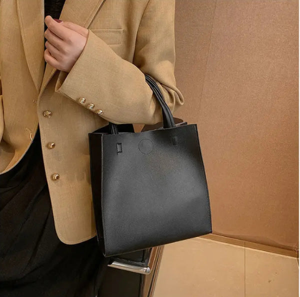 Maryam’s Essential Minimalist Versatile PU Handbag