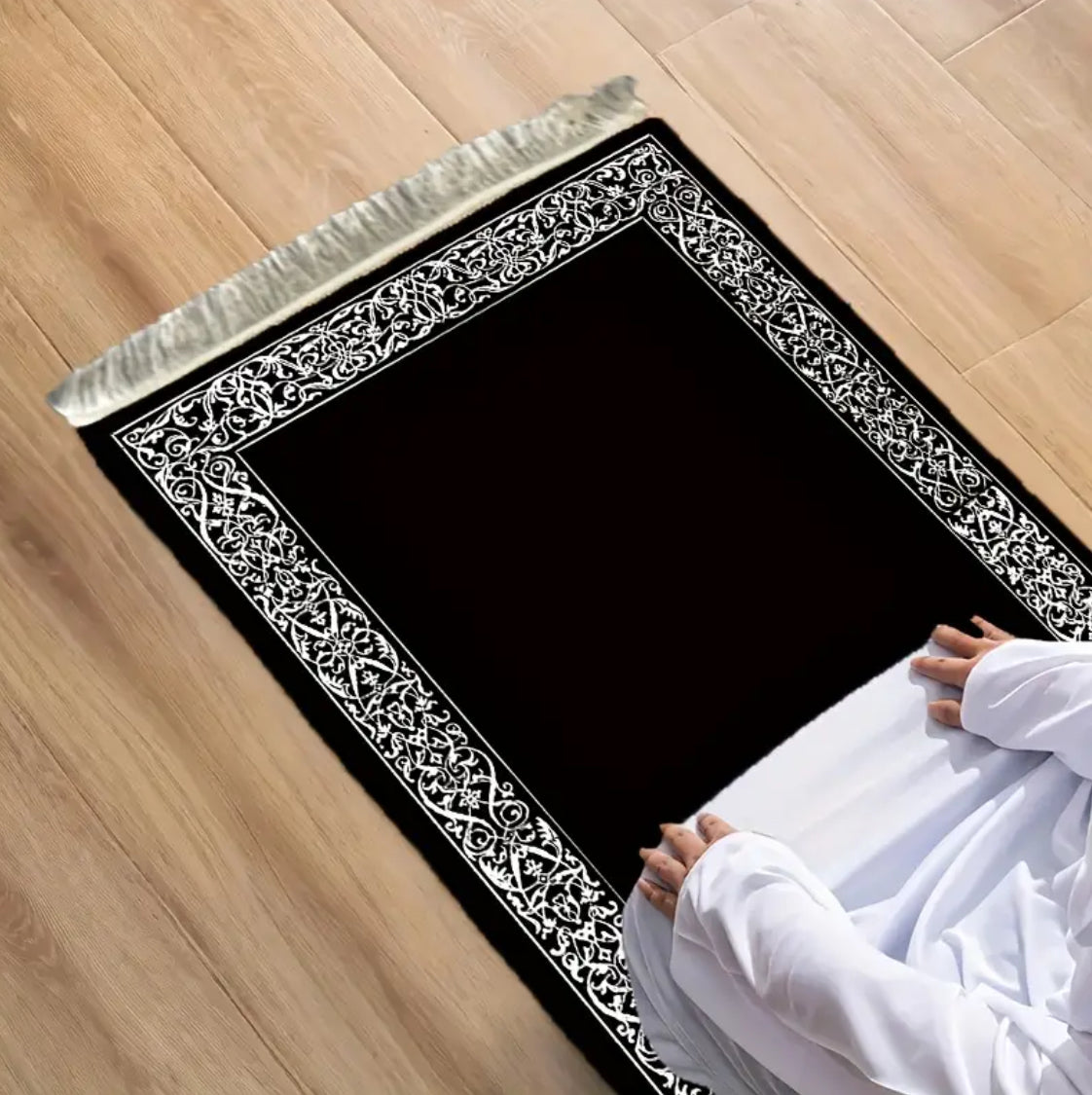 Maryam’s Essential Luxury Muslim Prayer Mat