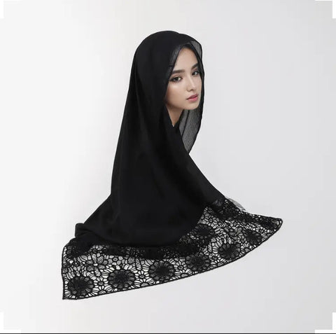 Maryam's Diamond Style Plain Cotton Lace Trim Hijab