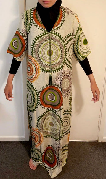 Maryam’s Essential Arabian Vintage Print Crew Neck Short Sleeves Dresses