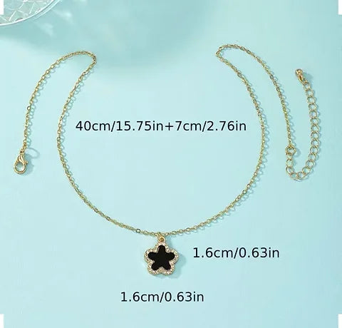Maryam’s Essential Clavicle Rhinestone Flower Necklace