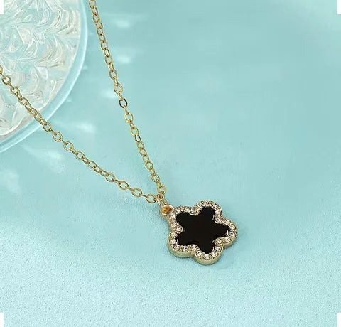 Maryam’s Essential Clavicle Rhinestone Flower Necklace