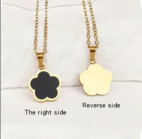 Maryam’s Essential Luxury Niche Flower Clavicle Necklace