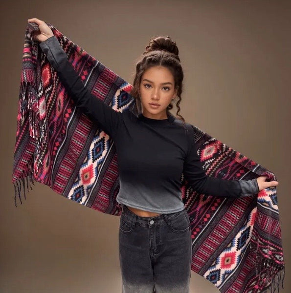 Maryam’s Essential Luxury Geometric Print Fleece Shawl