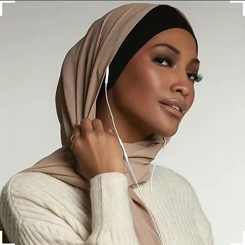 Maryam’s Essential Crossed Forehead Stretchy Trendy Cap