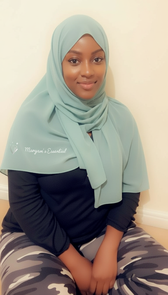 Maryam’s Essential Premium Plain Signature Chiffon Hijab