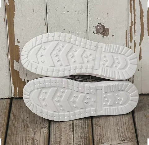 Maryam’s Essential Lightweight Low Top Lace Up Canvas Loafers Shoes