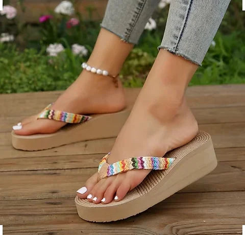 Maryam’s Essential Knit Strap Platform Water Resistance Outdoor Slip On