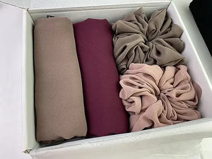 Maryam’s Diamond Style Plain 2 Chiffon and 2 Scrunchies Collection Set of Hijabs