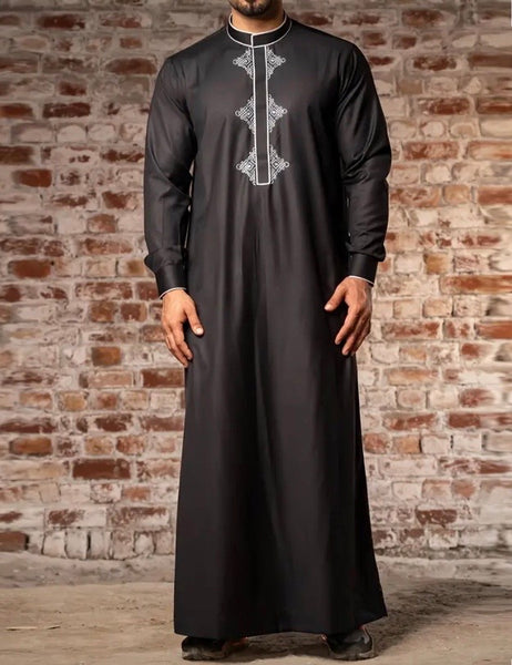 Maryam’s Essential Geometric Pattern Stand Up Collar Long Sleeve Kaftan
