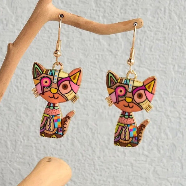 Maryam’s Essential Cute Cat Dangle Earrings