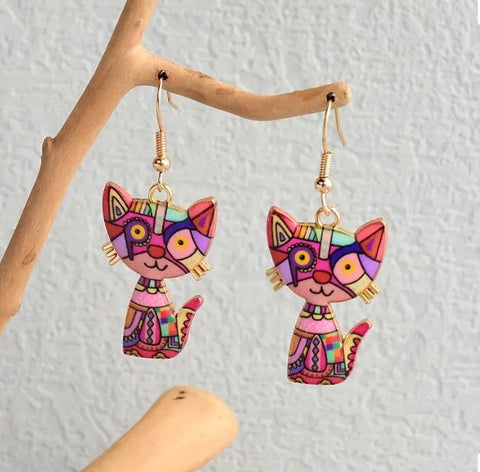 Maryam’s Essential Cute Cat Dangle Earrings