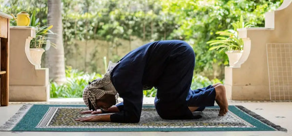 Maryam’s Essential Luxury Muslim Prayer Mat