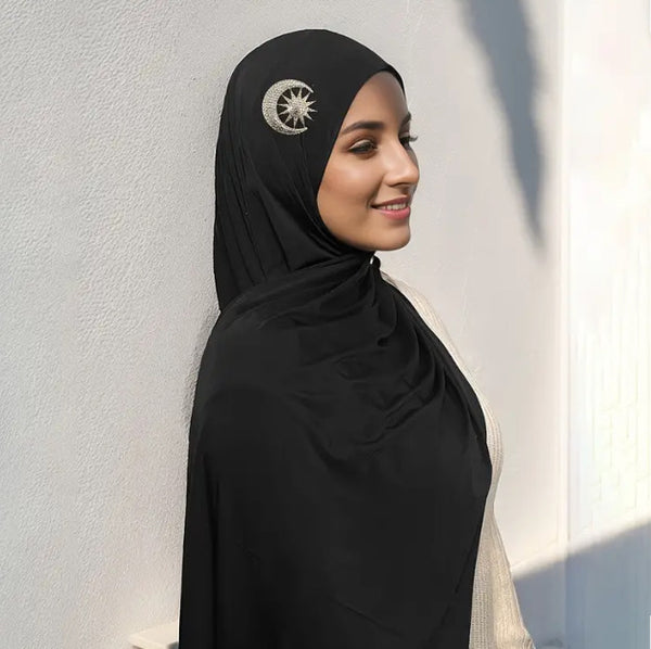 Maryam’s Essential Luxury Vintage Elegant Yarn Dyed Polyester Hijab with Diamanté Brooch Set