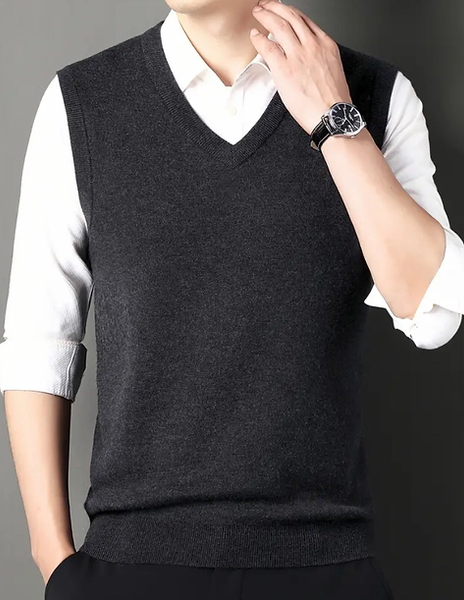 Maryam’s Essential Men Casual Knitted V-Neck Sweater Vest