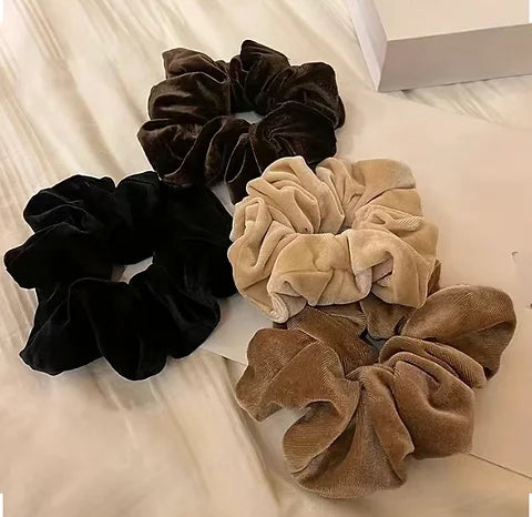 Maryam’s Essential 4pcs Large Velvet Scrunchies