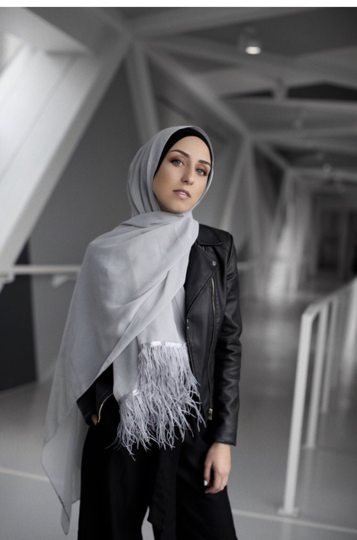 Maryam's Diamond Style Stunning Feather Chiffon Hijab/Shawl