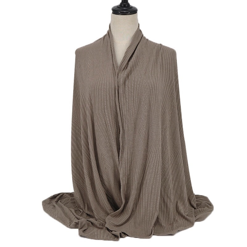 Maryam's Diamond Style Geometric Pattern Jersey Stretchy Nylon Hijab