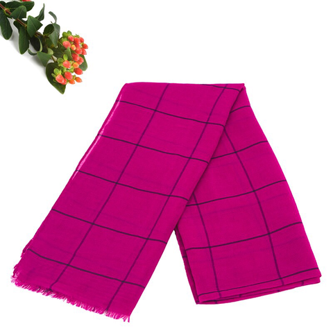 Maryam's Diamond Style Plain Checked Cotton Hijab