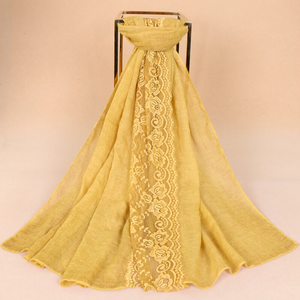 Maryam's Diamond Style Plain Cotton Lace Edge Hijab