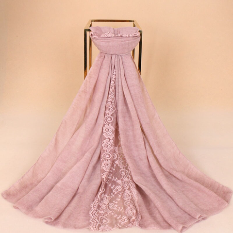 Maryam's Diamond Style Plain Cotton Lace Edge Hijab
