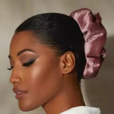Maryam’s Diamond Style Velvet Volume Scrunchies