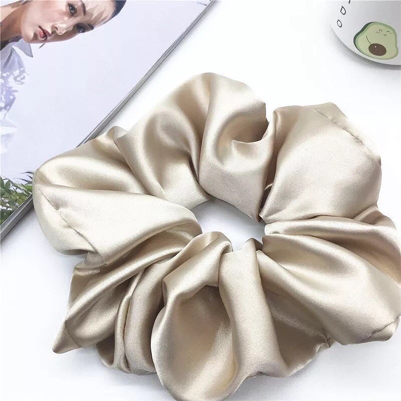 Maryam’s Diamond Style Satin Volume Scrunchies